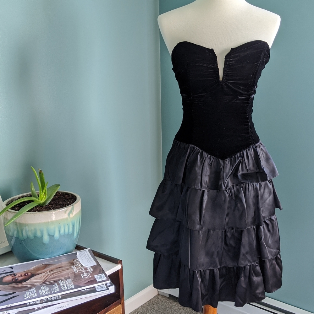 Vintage Black Velvet Party Dress